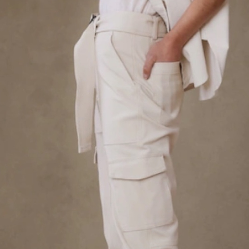 NWOT BANANA REPUBLIC BEST SELLER SLIM REFINED STRETCH CARGO PANT 4 - Picture 5 of 10
